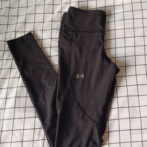 Black under armour leggings